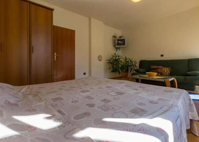 Katarina דירה סלצה